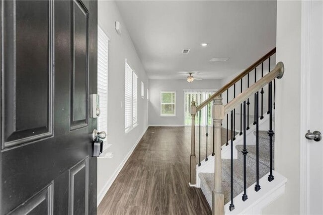 Photo - 334 Wells Cir