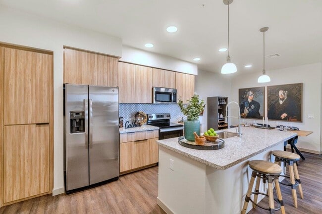 Building Photo - Grayson Place