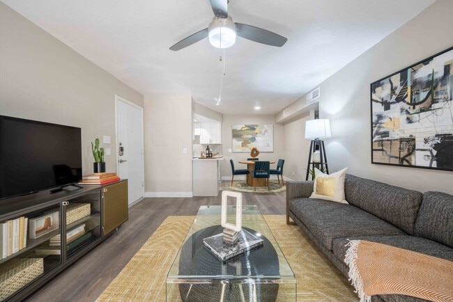 Platinum Living Room - Cala Paradise Valley