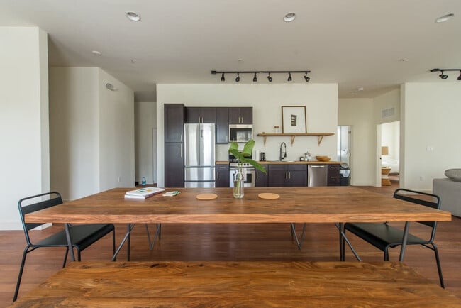 Photo - 701 4th St Unit ID1320732P