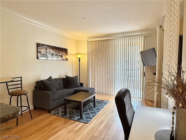 Building Photo - 230 E Flamingo Rd Unit 210