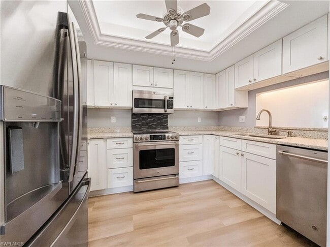 Photo - 1701 Courtyard Way
