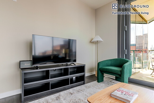 Photo - 730 W Couch Pl Unit GO FL12-ID1313