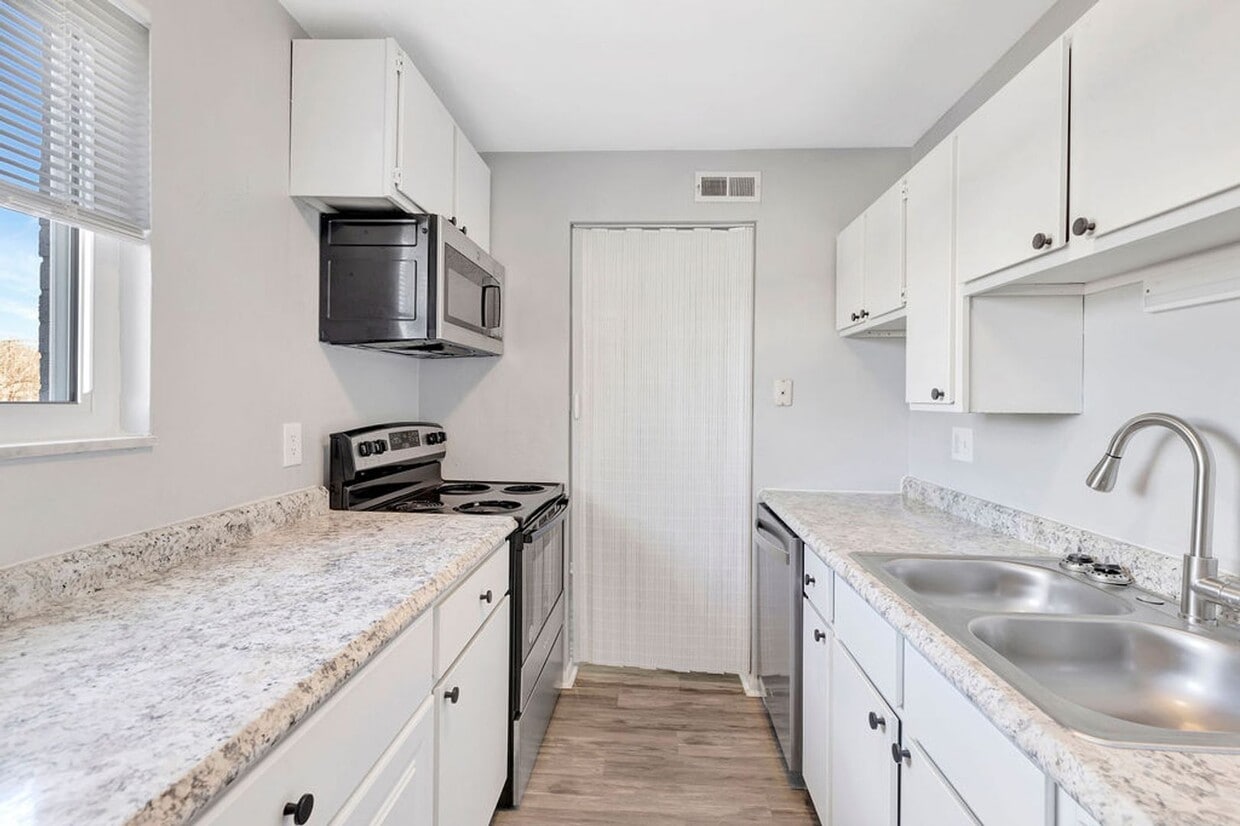 Floor Plan - 2 BR 1 BA