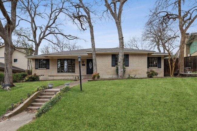 Building Photo - 9611 Meadowhill Dr