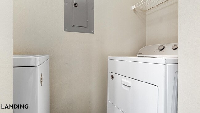 Building Photo - 701 W 101st Pl S Unit 736