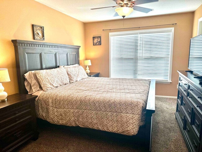 Photo - 12810 Roosevelt Ln Unit ID1045088P