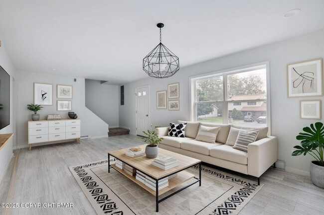 Photo - 458 Country Pl Dr