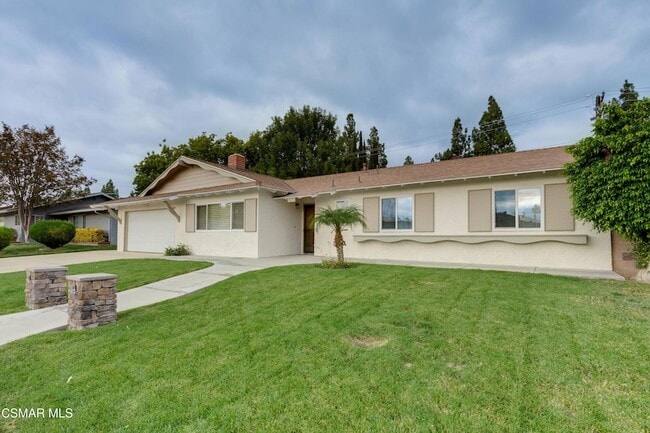 Photo - 1638 Olympic St