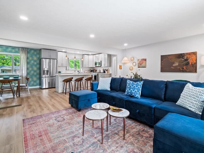 Photo - 8040 Strongsville Blvd Unit SI ID1496063P