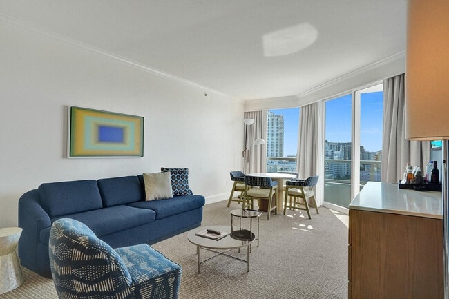 Building Photo - 4441 Collins Ave Unit SI ID1540548P