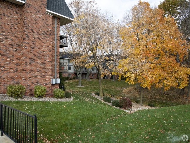 Photo - Dunlap Lakeside