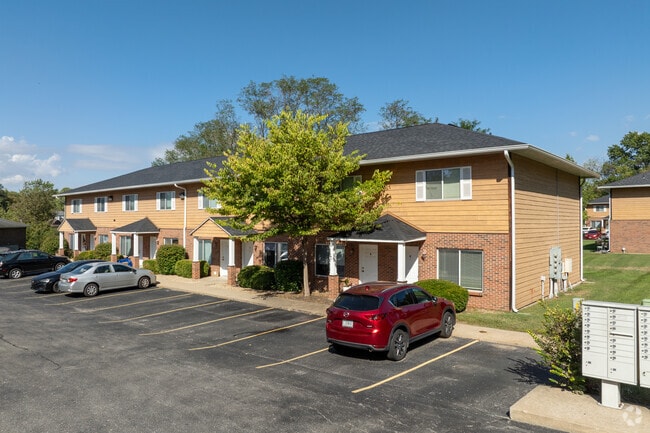 Building Photo - Lake Broadway Townhomes