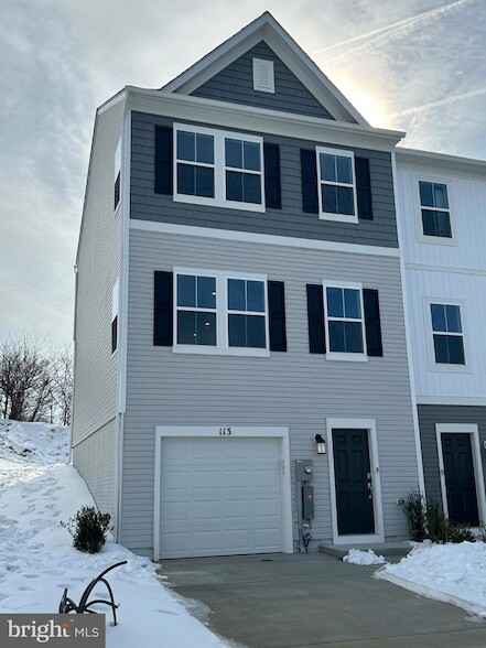 Building Photo - 113 Kinkade Ct