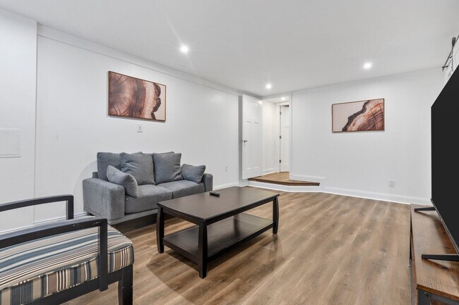 Photo - 803 Matthews Dr Unit SI ID1511244P