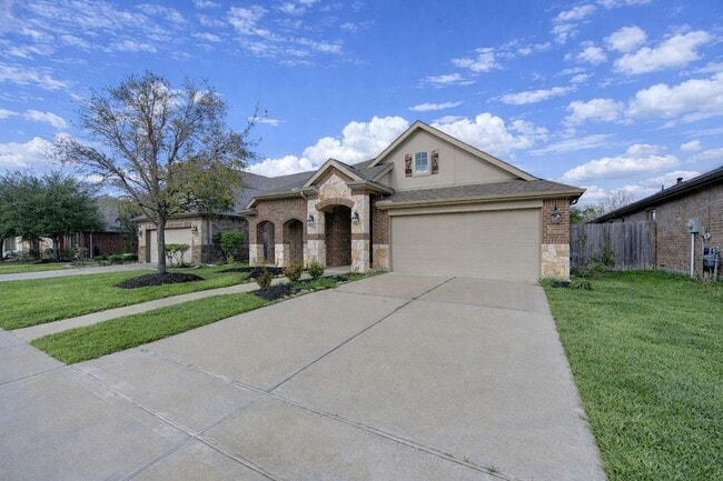 Photo - 18118 Golden Falls Ln