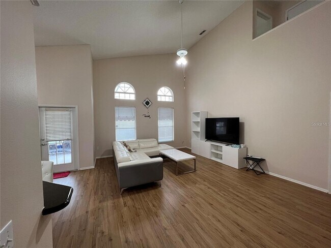 Photo - 755 Riggs Cir