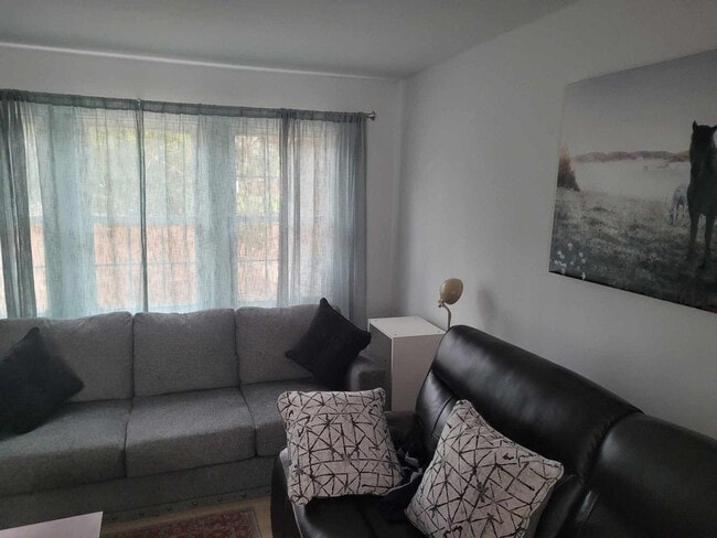 Building Photo - 967 Lacon Dr Unit ID1302415P