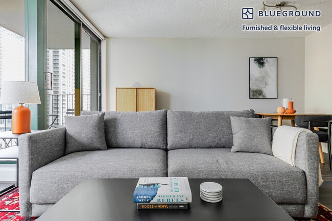 Photo - 77 W Huron St Unit FL21-ID1218