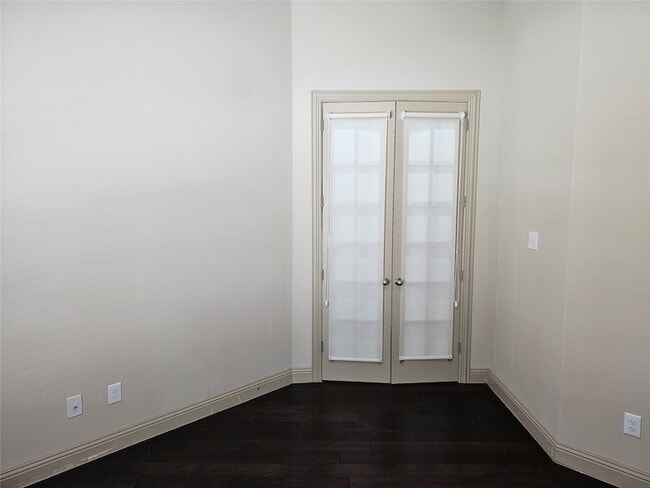 Photo - 4012 Eaton Park Dr