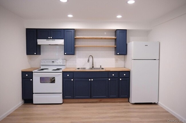 Photo - 95 Liberty St Unit 1