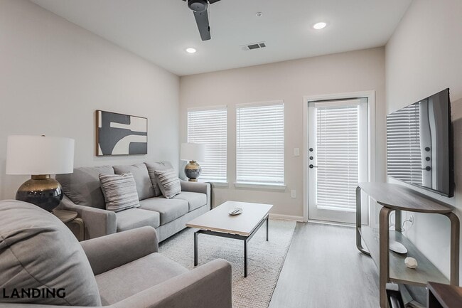 Photo - 1650 Harris Hill Rd Unit 06-6102