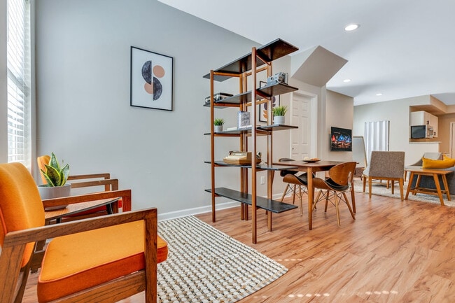 Photo - 947 Palmetto Ave SW Unit SI ID1609609P