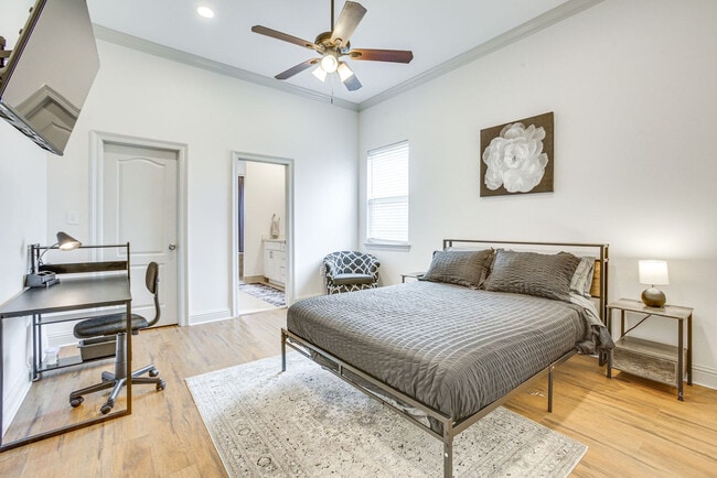 Photo - 3200 Burdette St Unit SI ID1620666P