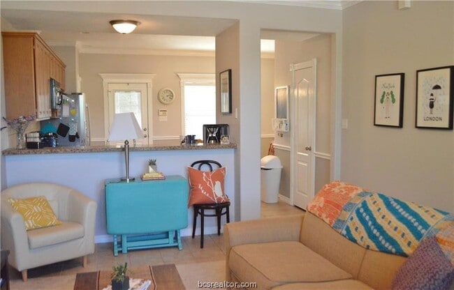 Photo - 1000 Spring Loop Unit 1604