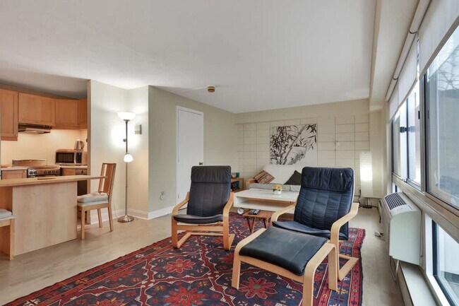 Photo - 4 Trowbridge Pl Unit SI FL3-ID1593872P