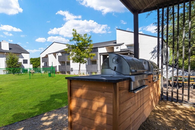 Photo - Tides at Royal Lane North