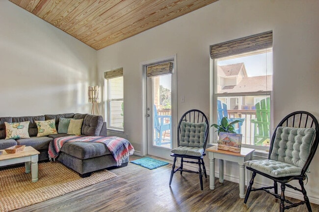 Photo - 1813 Eleventh Street-SI ID1023289P Unit SI ID1023289P