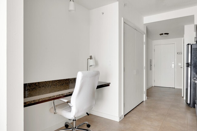 Photo - 10351 NE 10th St Unit FL6-ID973