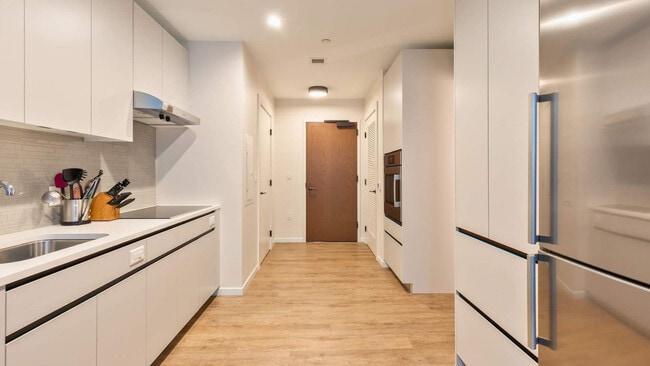 Photo - 131 Seaport Blvd Unit SI FL9-ID1389217P