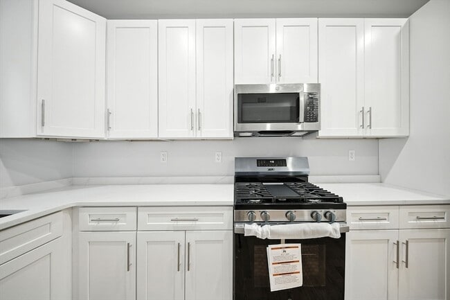 Photo - 155 Wellington Hill St Unit 3