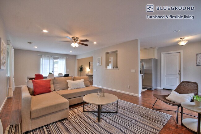 Photo - 2346 Fatjo Pl