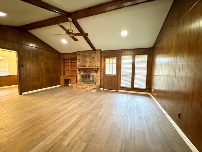 Photo - 1925 Glen Hill Dr