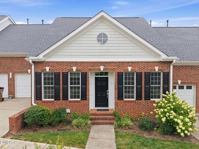 Photo - 401 Waverly Hills Dr