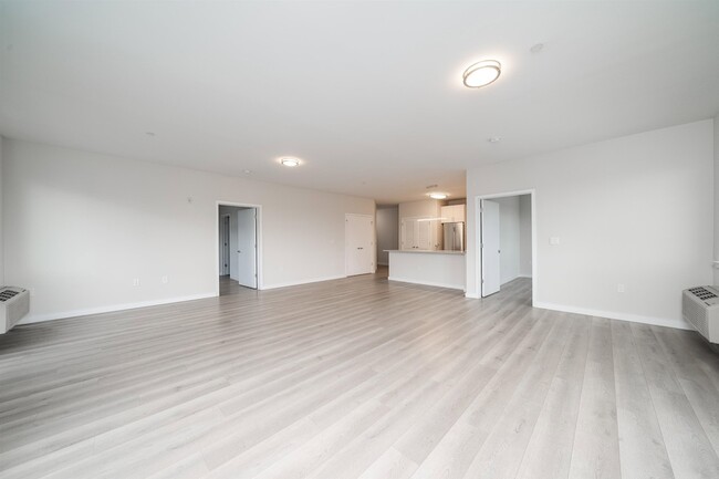 Photo - 16 Bennett St Unit 512