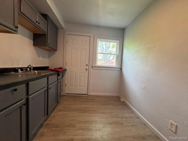 Photo - 12655 Kelly Rd