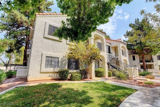 Photo - 4700 Nara Vista Way Unit 101