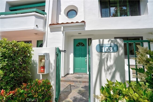 Building Photo - 7401 Seabluff Dr Unit 103