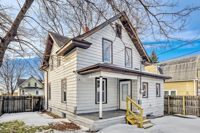 Photo - 1501 Sherburne Ave