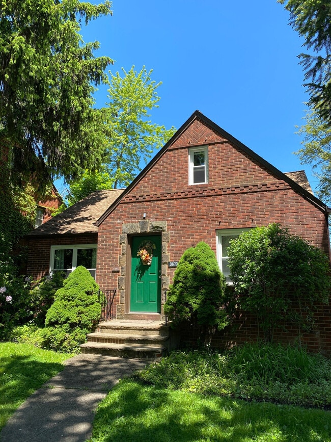 Photo - 3649 Berkeley Rd Unit ID1234730P