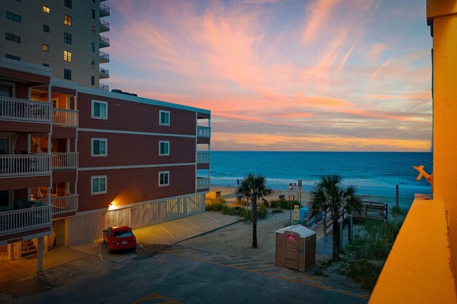 Photo - 824 N Waccamaw Dr Unit FL2-ID1308947P