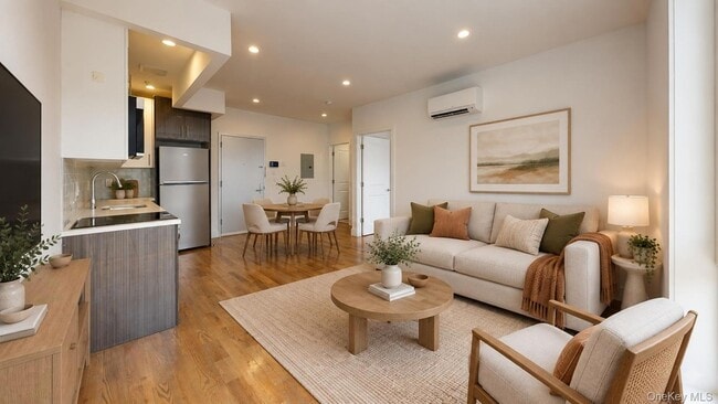 Building Photo - 138-28 Queens Blvd Unit 2C