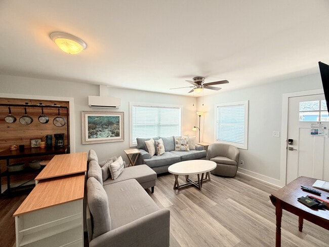 Photo - 216 La Paloma Pl Unit SI ID1297497P