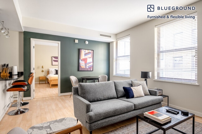 Building Photo - 733 15th St NW Unit FL7-ID214