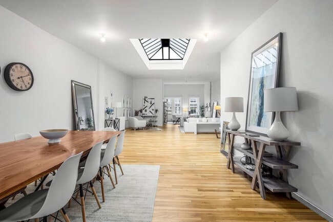 Photo - 508 Broadway Unit ID1035013P