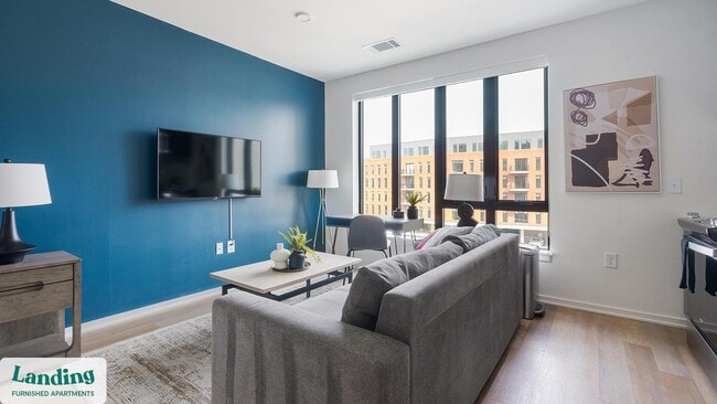 Photo - 318 W Corporation St Unit 1-216.1408470